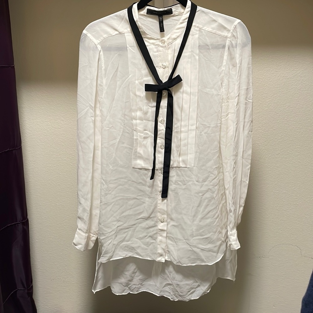 BCBGMAXAZR 100% Sheer Silk Blouse top